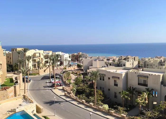 Elite 3bdr With Garden Beside Corral Reef Hurghada